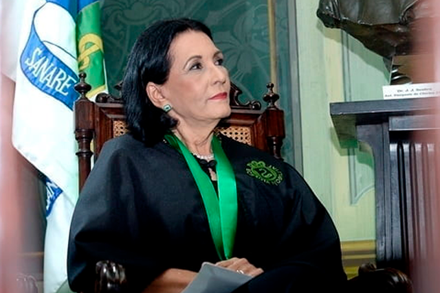 Lançamento do livro INFECÇÕES CONGÊNITAS E PERINATAIS - Dra. Lícia Maria Oliveira Moreira