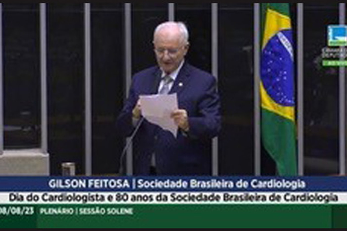 Confrade Gilson Feitosa discursa no Plenário do Congresso Nacional em homenagem aos 80 anos da SBC